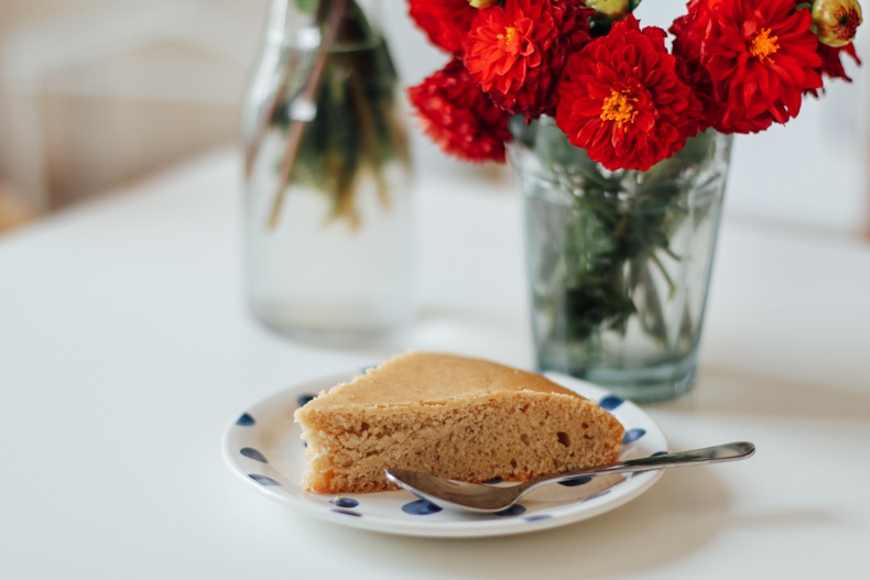 Gâteau d’automne aux noisettes 100% végétal